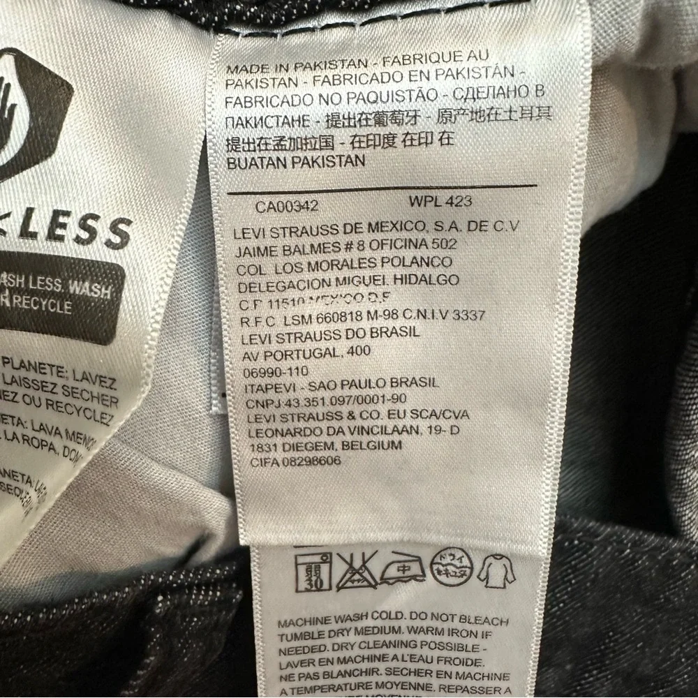 Levi’s 501 109% Cotton Denim Premium Jeans Men’s Size 32x32 Black